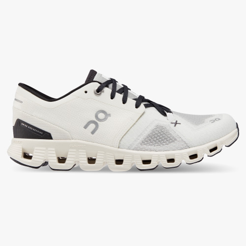 Stylish On Cloud Women's Cloud X 3-White | Black Stylish On Cloud Women's Cloud X 3-White | Black